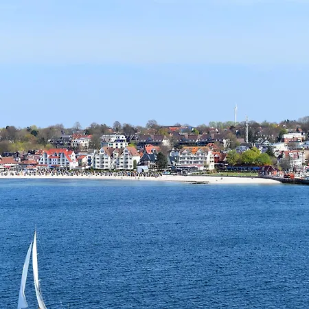 Panorama With Sea View Directly At The Promenade Of Apartman